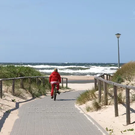 ロッジ Pirat Letniskowe ボボリン