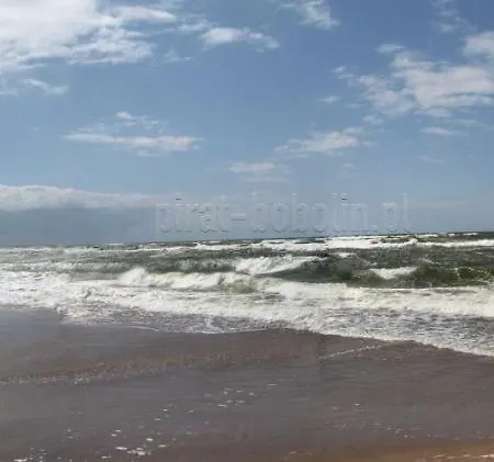 Pirat Letniskowe ロッジ ボボリン