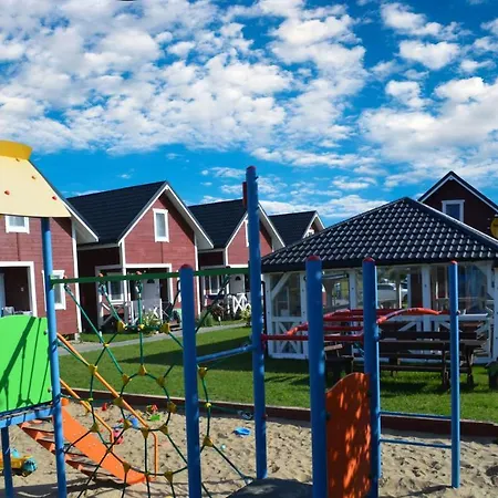 Pirat Letniskowe ロッジ ボボリン